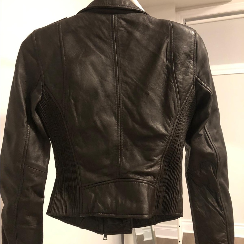 Leather jacket - Picture 3 of 3